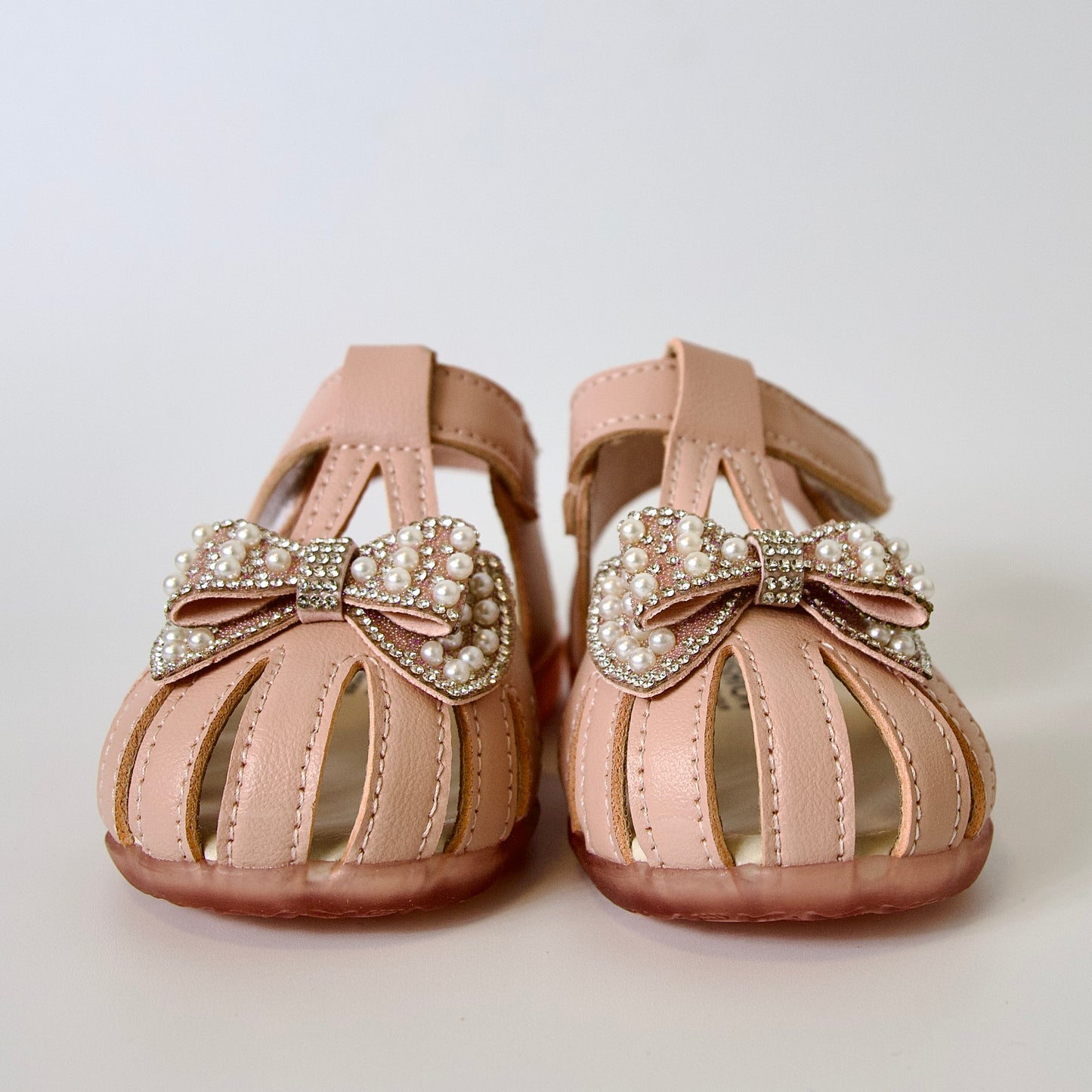 Sandalias para niña — PUNTA CERRADA Y LAZO CON BRILLOS