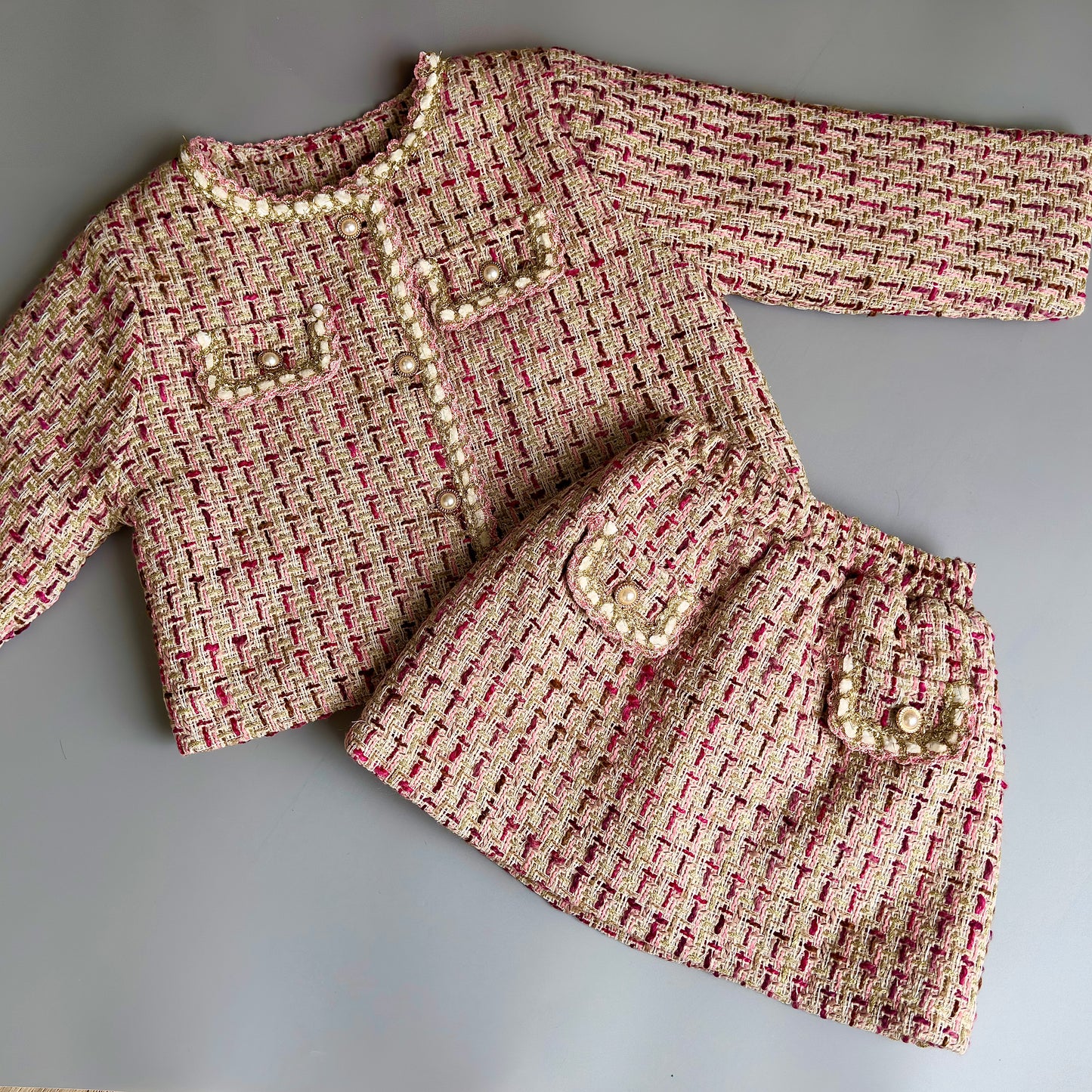 Conjunto de chaqueta y falda con lúrex