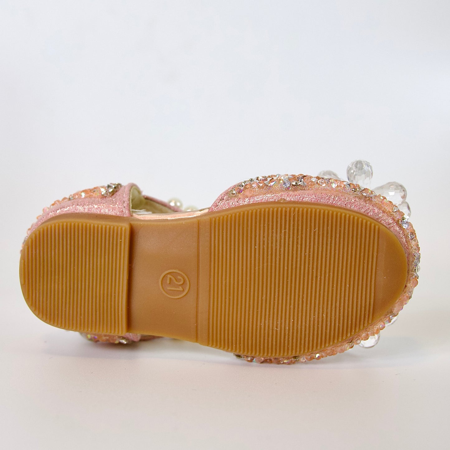Zapatos festivos con cristales, perlas y cuentas plateadas