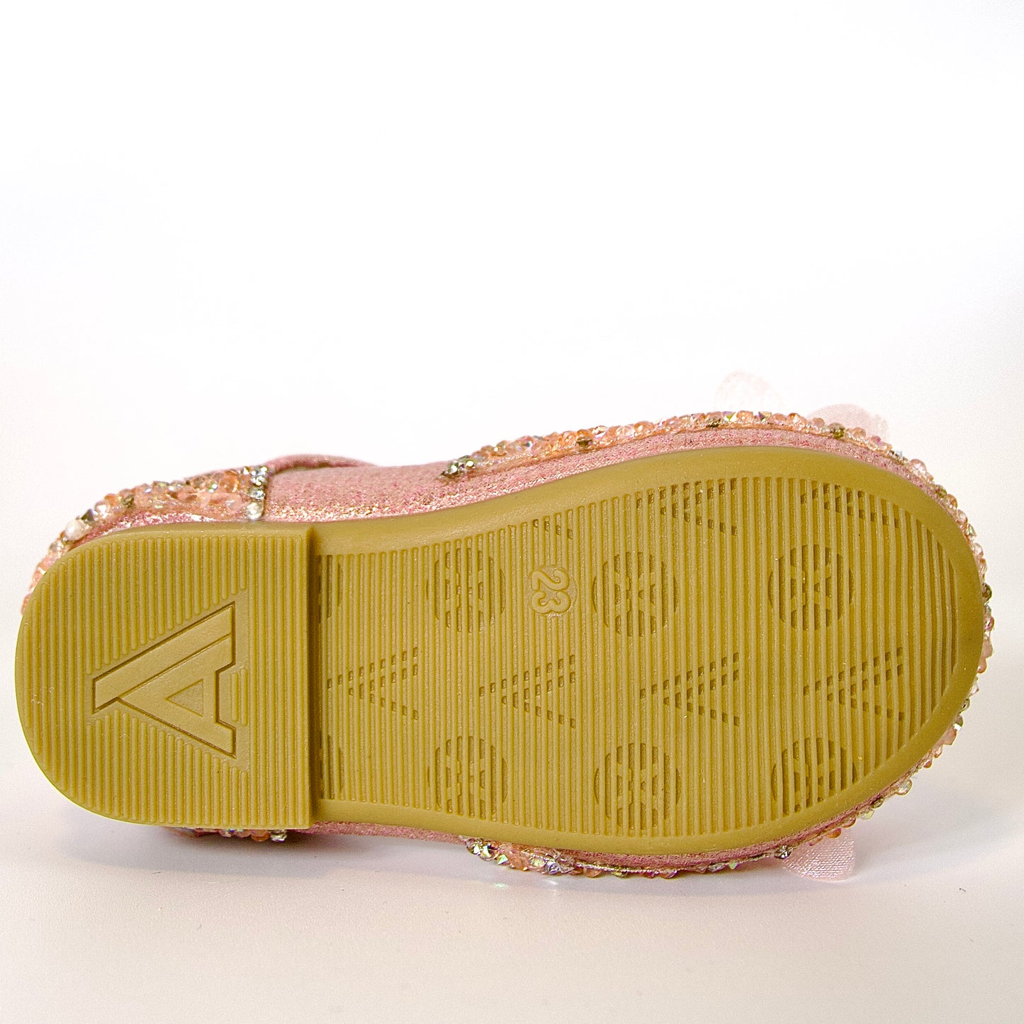 Zapatos rosados con flores y cristales — perfectos para brillar