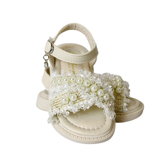 Pequeña dama
Sandalias elegantes con encaje y perlas decorativas