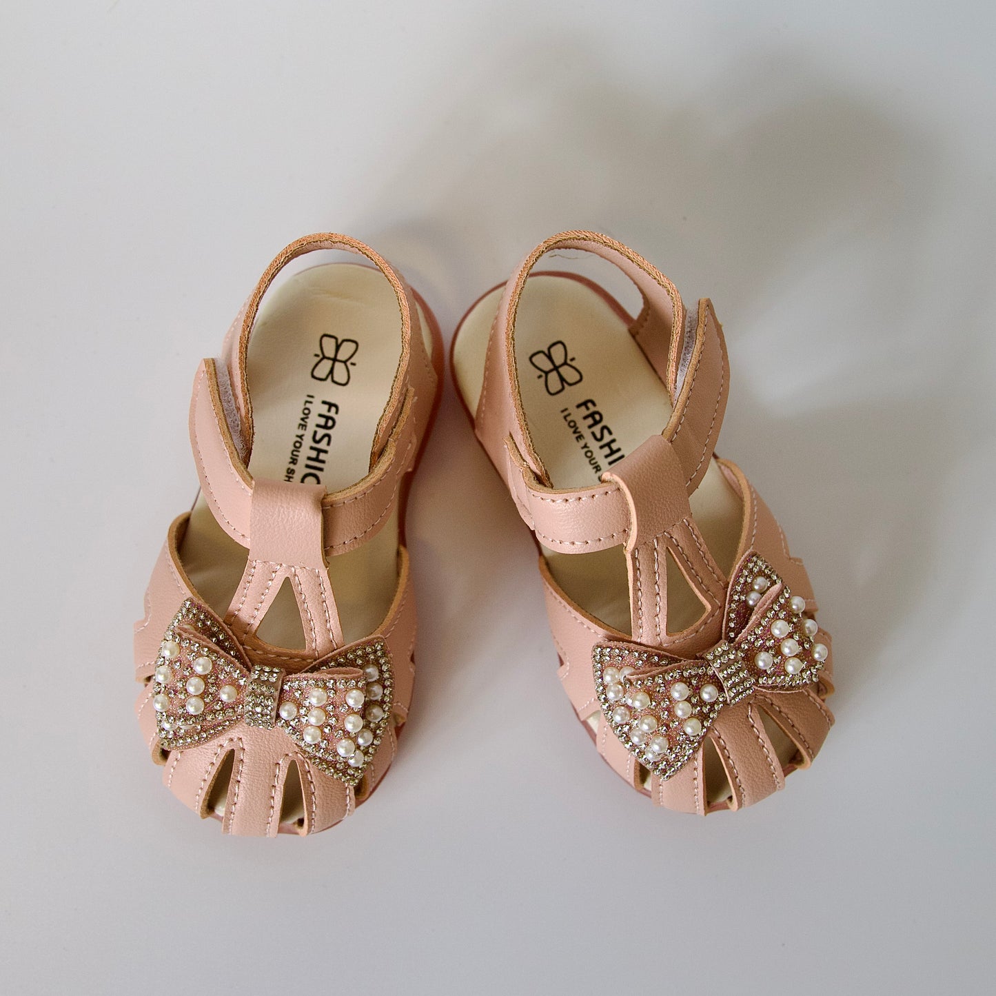 Sandalias para niña — PUNTA CERRADA Y LAZO CON BRILLOS
